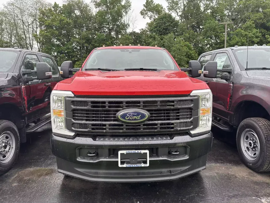 2025 Ford F-350 XL photo 1