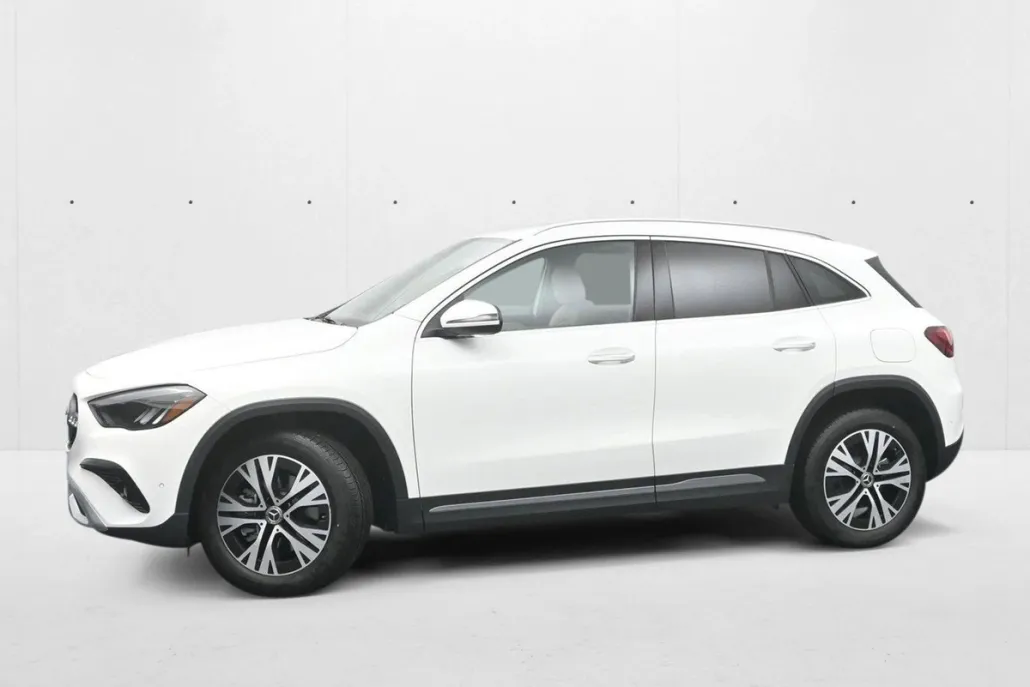 2025 Mercedes Benz GLA 250 4MATIC photo 1