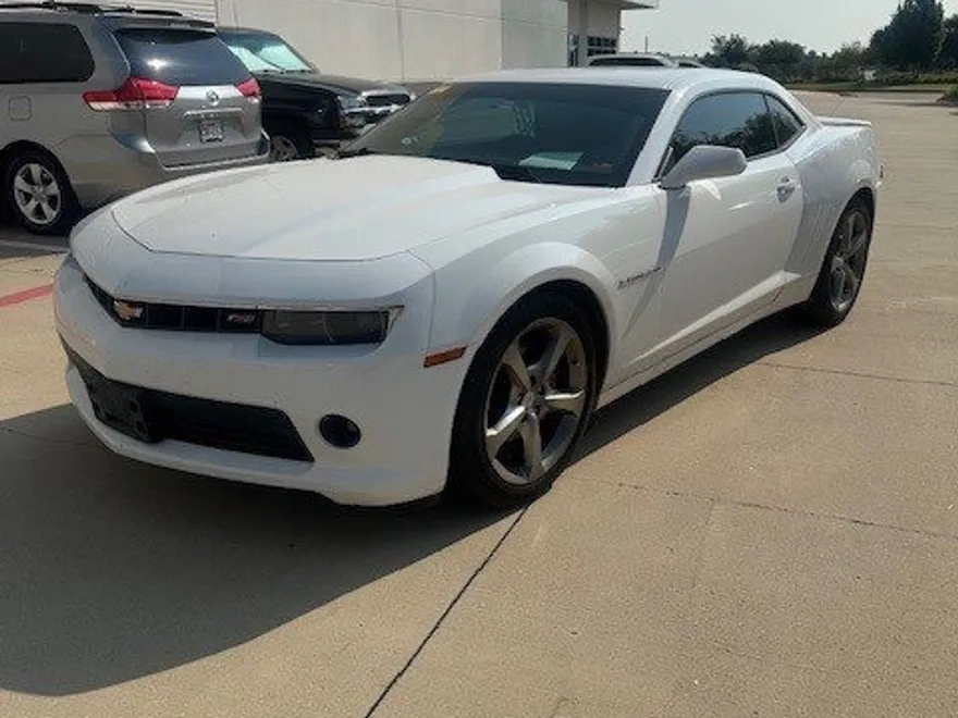2014 Chevrolet Camaro 2LT photo 1