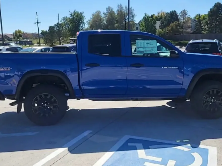 2026 Chevrolet Colorado Trail Boss photo 1