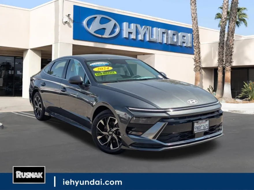 2024 Hyundai Sonata SEL photo 1