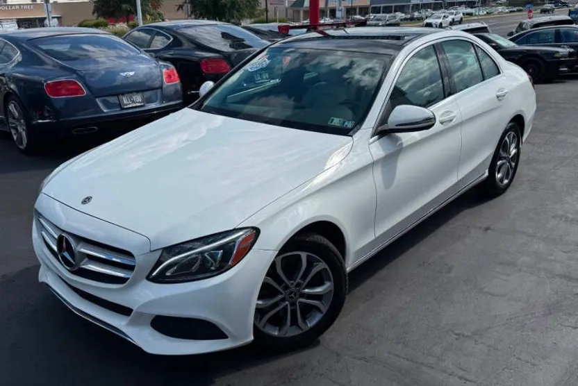 2018 Mercedes Benz C 300 4MATIC photo 1