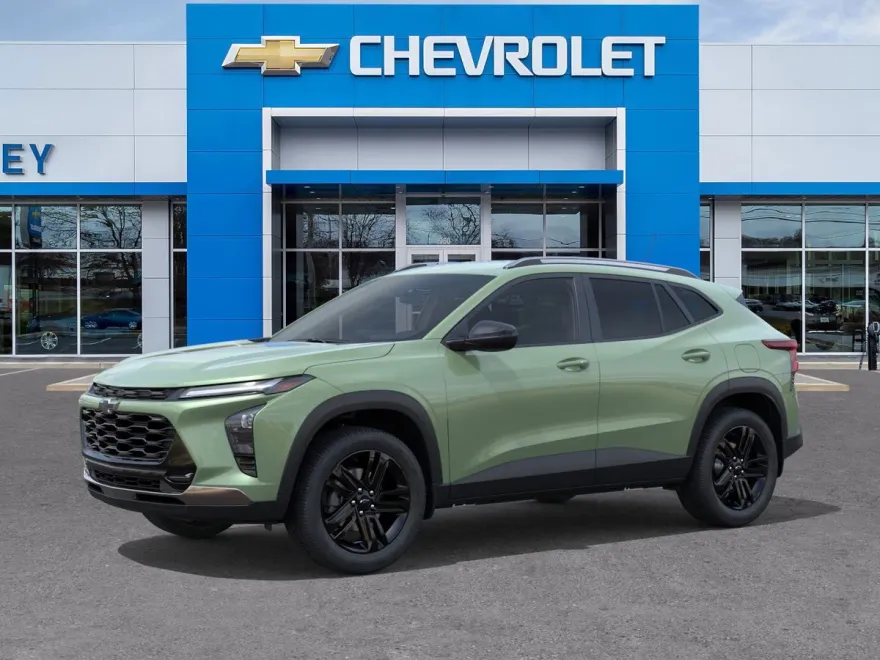 2025 Chevrolet Trax ACTIV photo 1
