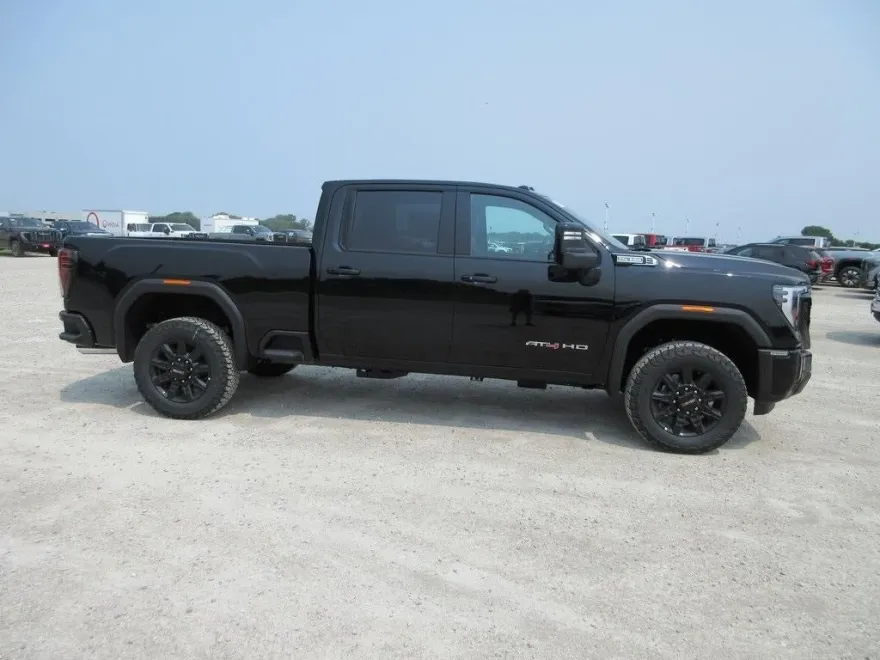 2025 Gmc Sierra 2500 HD AT4 photo 1