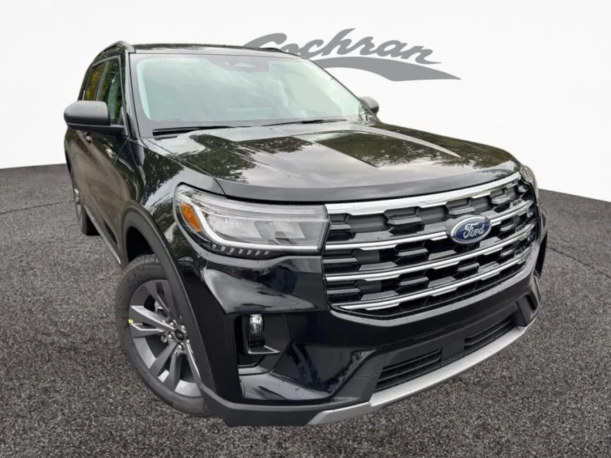 2025 Ford Explorer photo 1