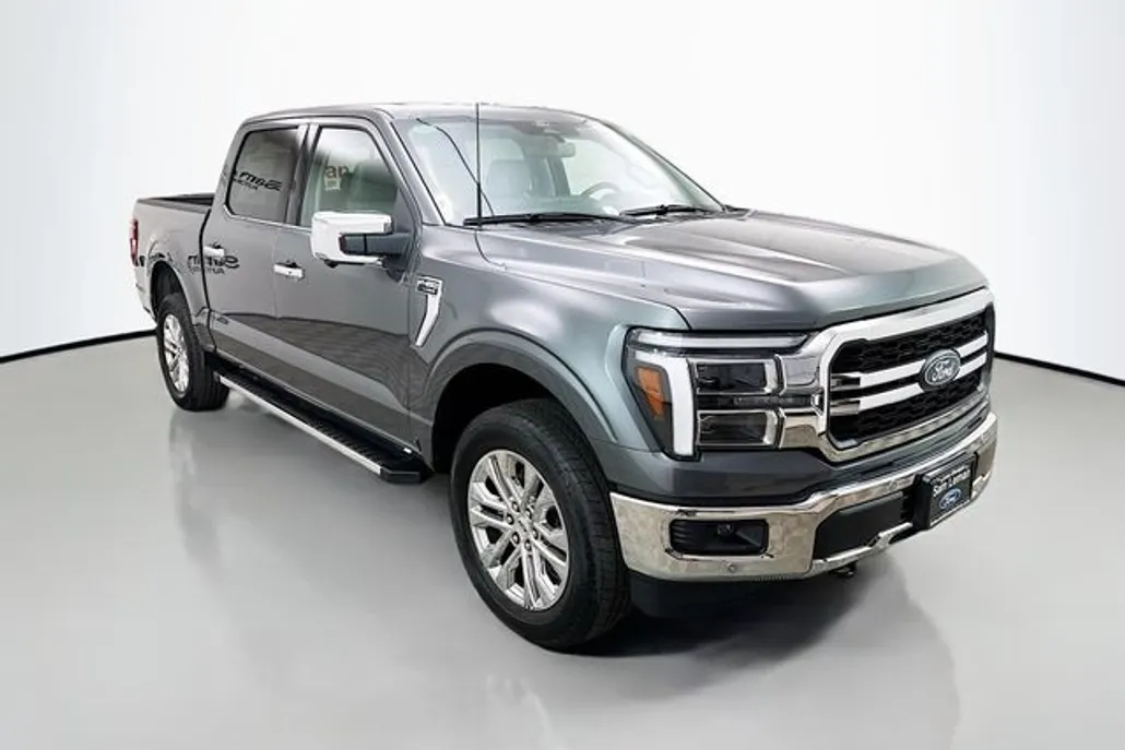 2025 Ford F-150 Lariat photo 1