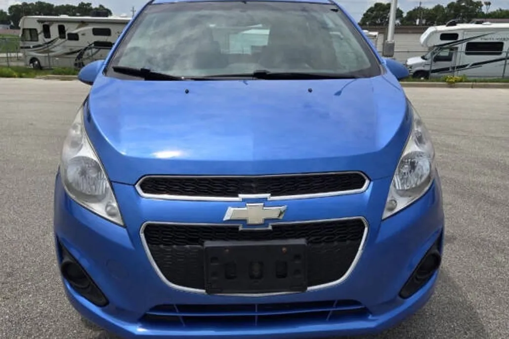 2013 Chevrolet Spark 1LT photo 1