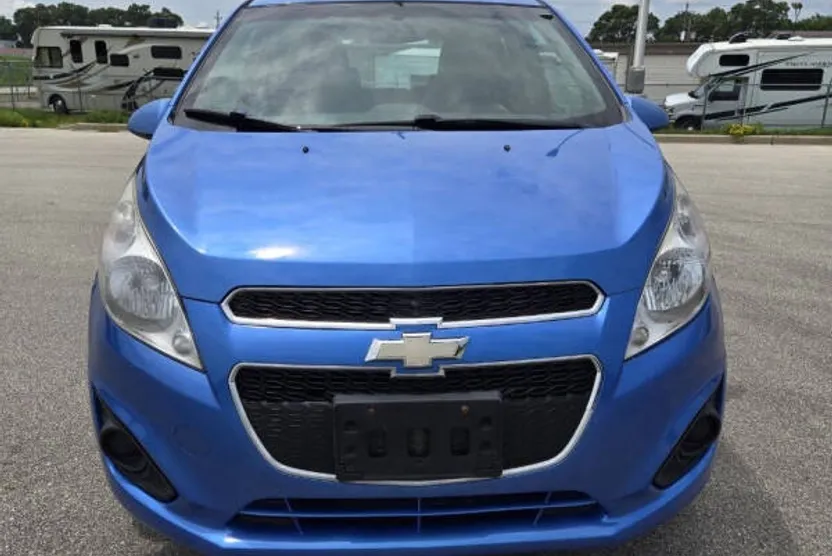 2013 Chevrolet Spark 1LT photo 1