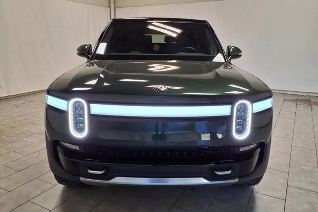 2023 Rivian R1S Adventure photo 1