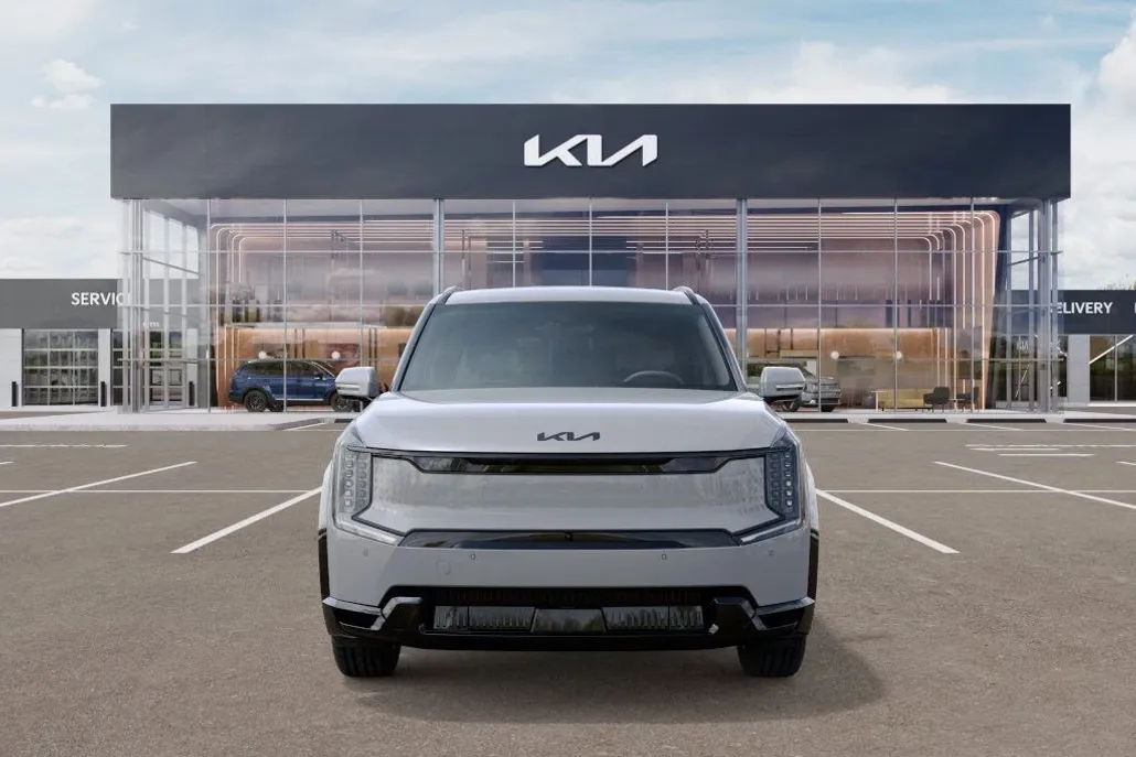 2026 Kia EV9 Land photo 1