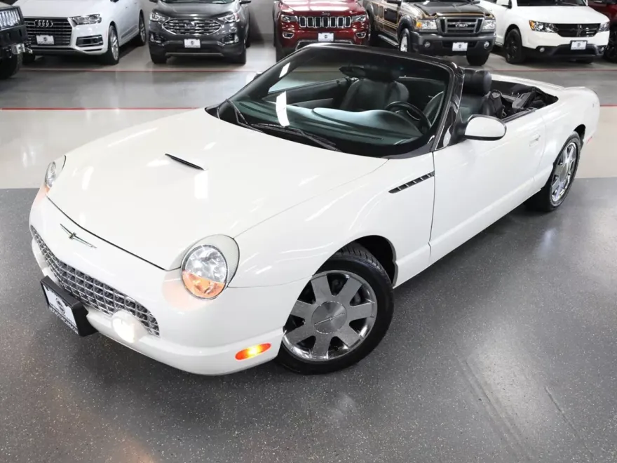 2002 Ford Thunderbird Deluxe photo 1