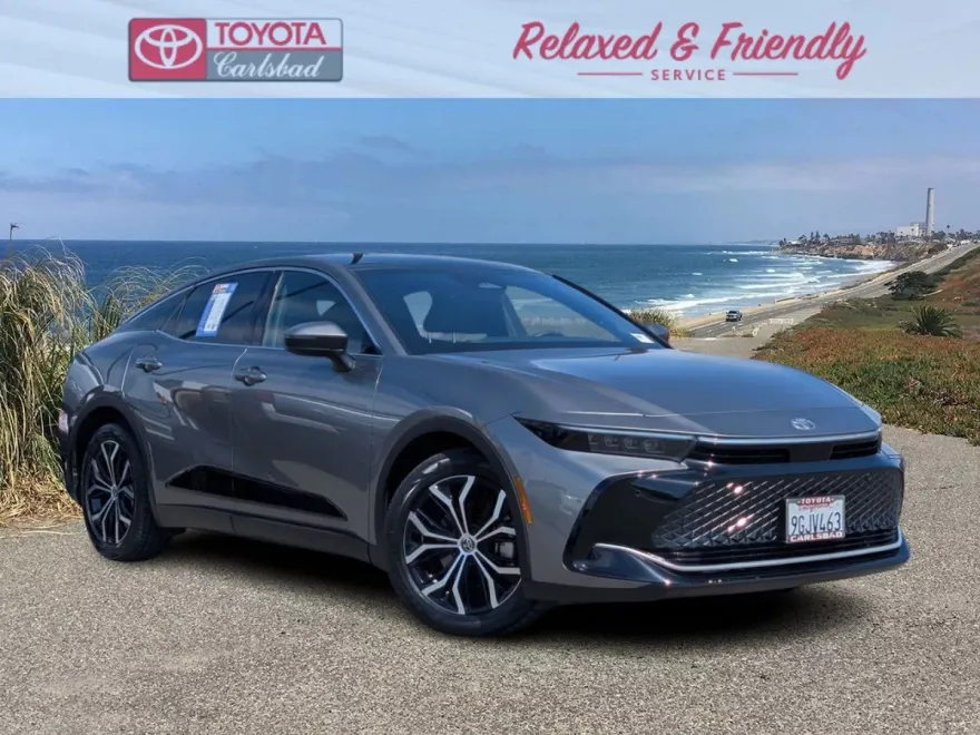 2023 Toyota Crown Limited photo 1