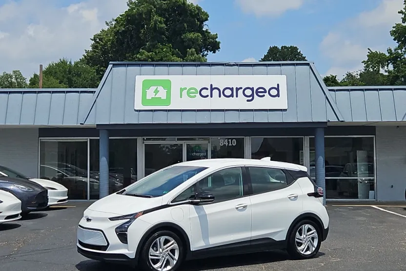 2023 Chevrolet Bolt EV 1LT photo 1