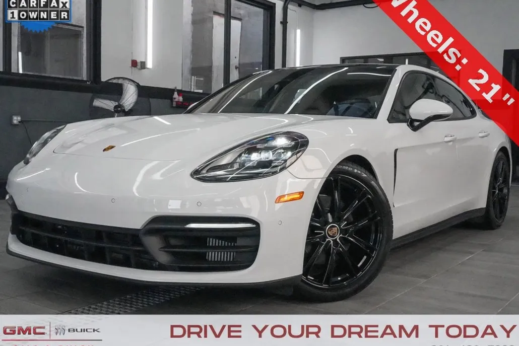 2022 Porsche Panamera 4 Platinum photo 1