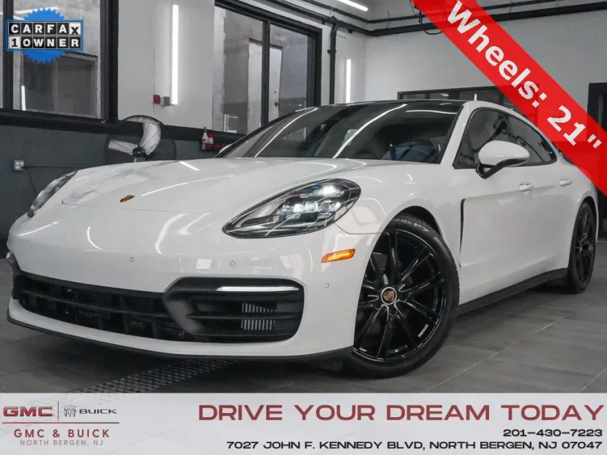2022 Porsche Panamera 4 Platinum photo 1
