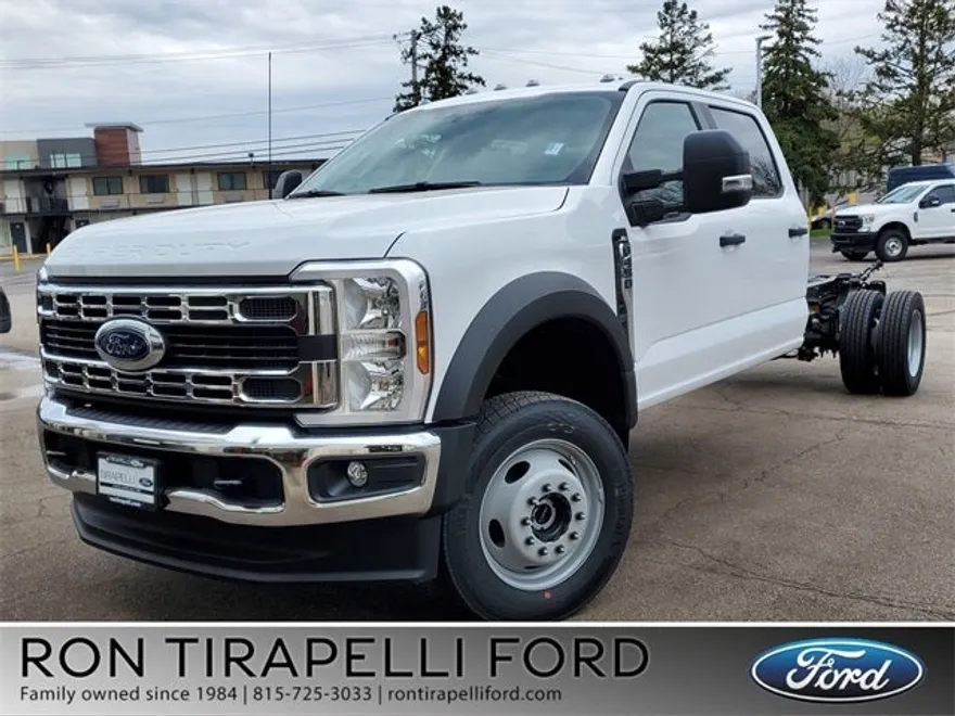 2025 Ford F-450 photo 1