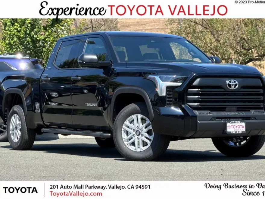 2026 Toyota Tundra SR5 photo 1