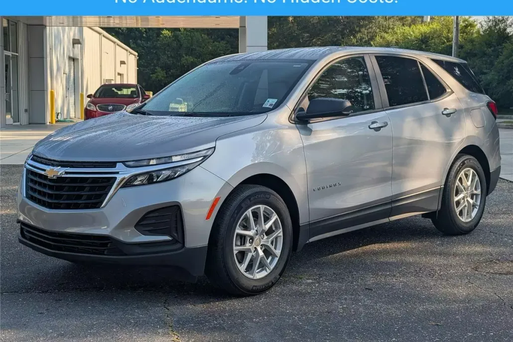 2024 Chevrolet Equinox LS photo 1