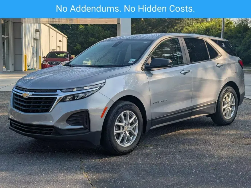 2024 Chevrolet Equinox LS photo 1