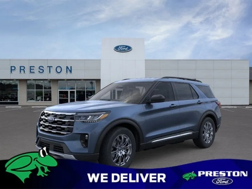 2025 Ford Explorer photo 1