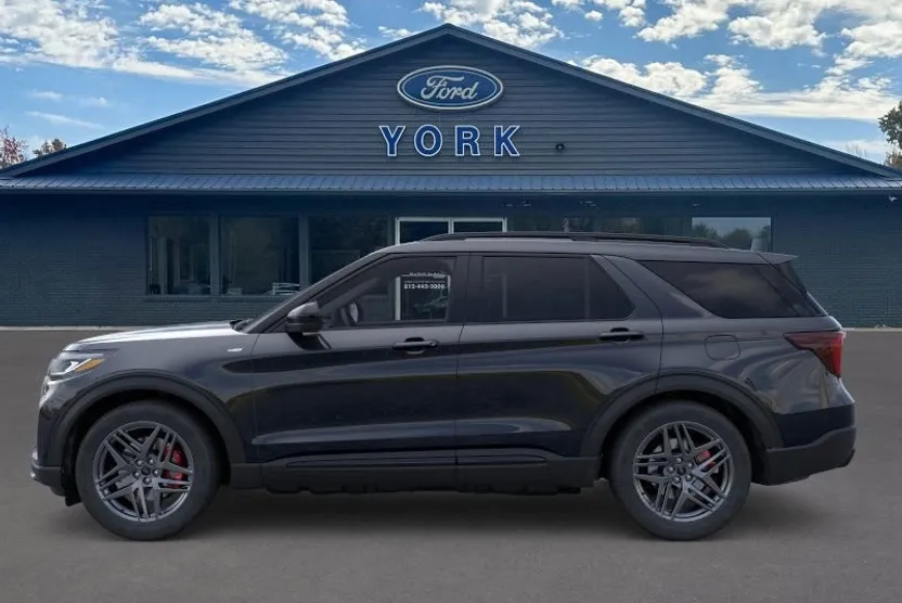 2025 Ford Explorer ST-Line photo 1
