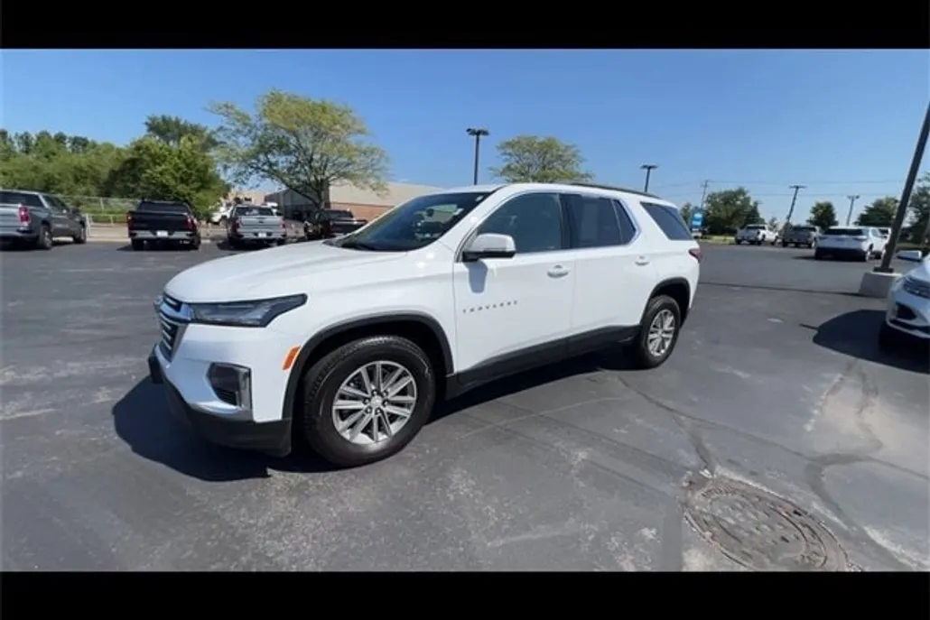 2023 Chevrolet Traverse Cloth photo 1
