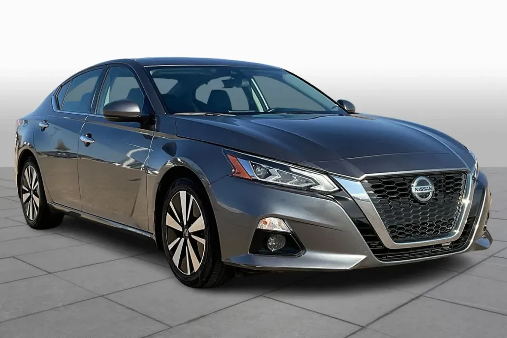 2022 Nissan Altima 2.5 SL photo 1