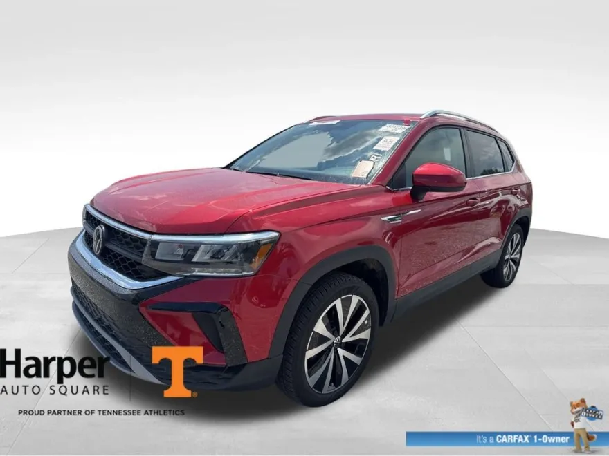 2023 Volkswagen Taos SE photo 1