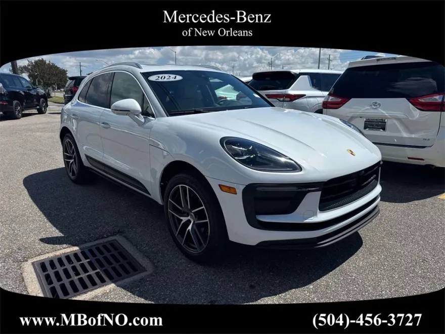 2024 Porsche Macan Base photo 1