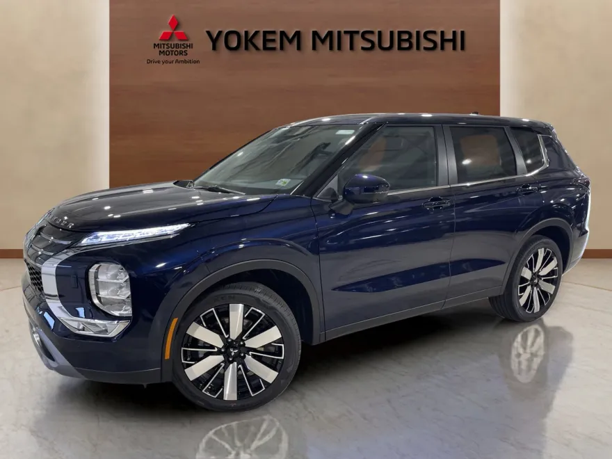 2025 Mitsubishi Outlander SE Ralliart photo 1