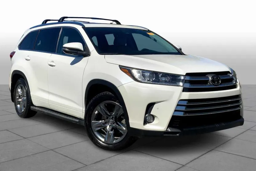 2017 Toyota Highlander Limited Platinum photo 1