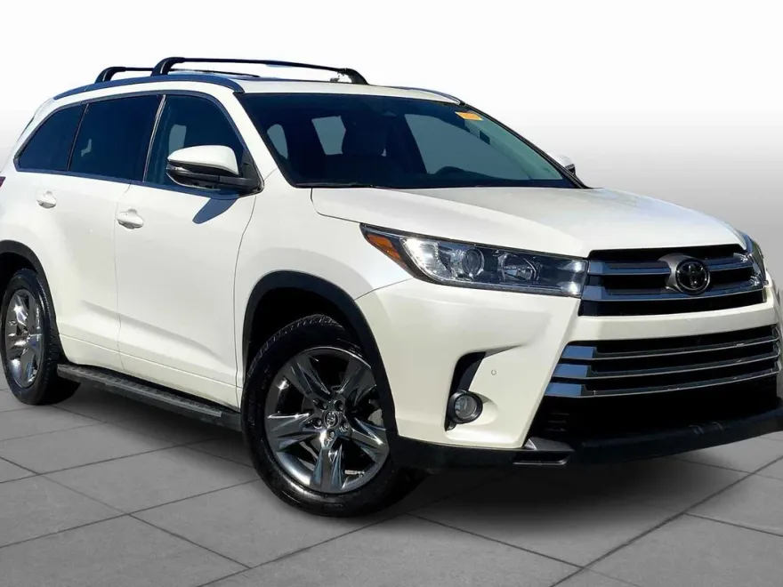 2017 Toyota Highlander Limited Platinum photo 1