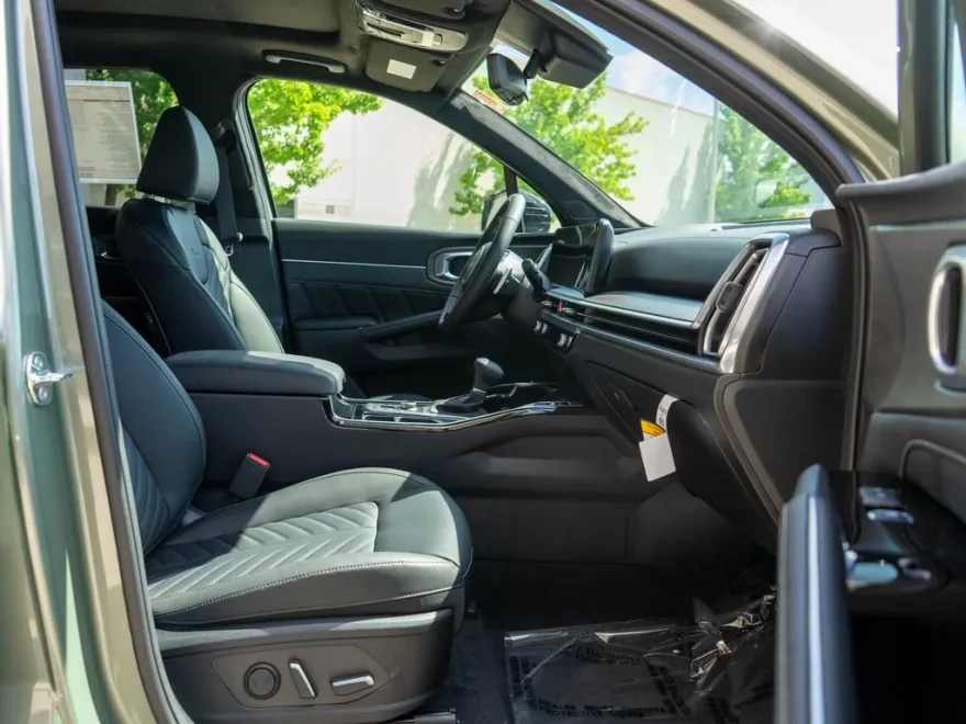 2025 Kia Sorento X-Line SX Prestige photo 1