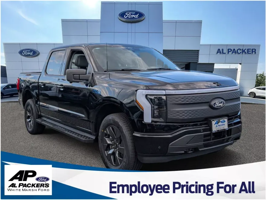 2025 Ford F-150 Lightning photo 1