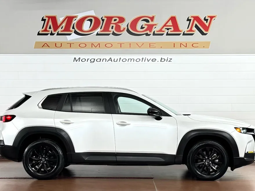 2023 Mazda CX-50 2.5 Preferred Plus photo 1