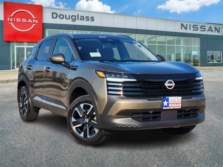 2025 Nissan Kicks SV photo 1