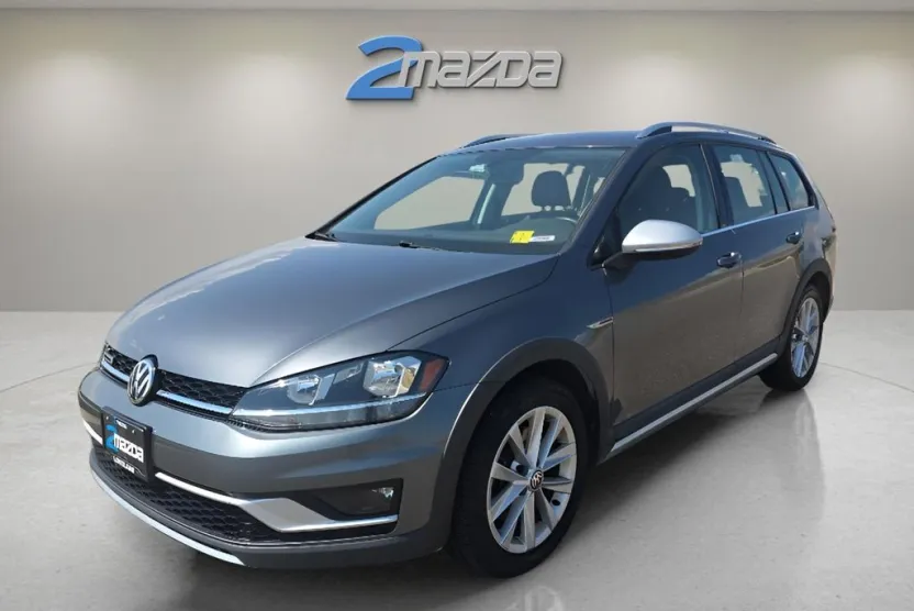 2019 Volkswagen Golf Alltrack S photo 1