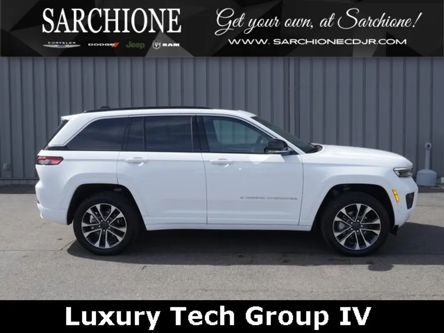 2025 Jeep Grand Cherokee Overland photo 1