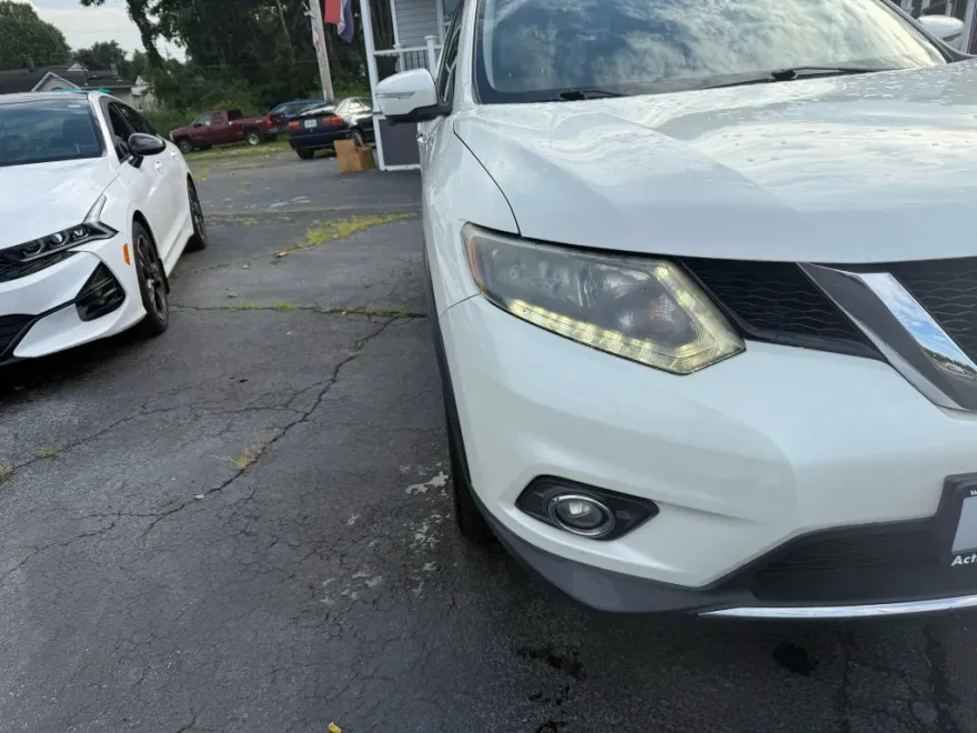 2016 Nissan Rogue SL photo 1