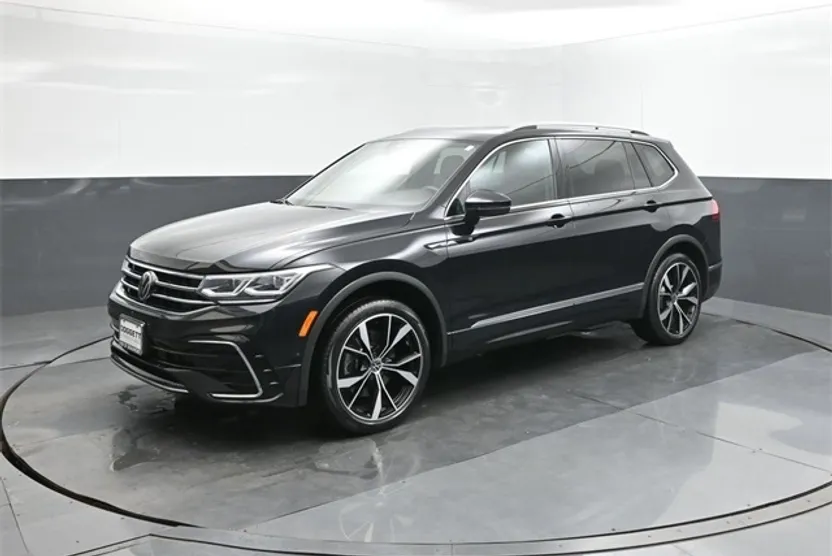 2022 Volkswagen Tiguan SEL Premium R-Line photo 1
