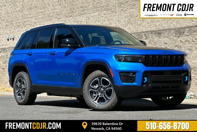 2023 Jeep Grand Cherokee Trailhawk 4xe photo 1