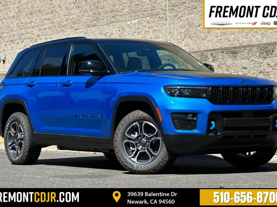 2023 Jeep Grand Cherokee Trailhawk 4xe photo 1