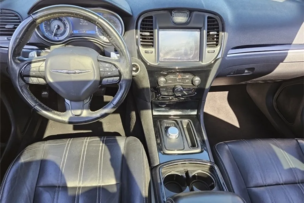 2022 Chrysler 300 S photo 1