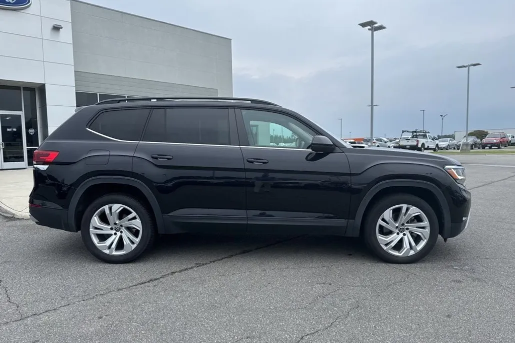 2021 Volkswagen Atlas V6 SE Technology photo 1