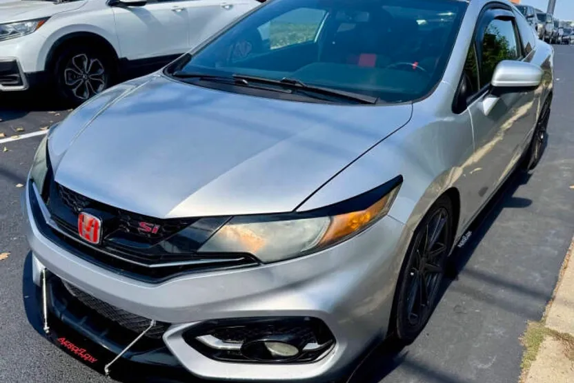 2015 Honda Civic Si photo 1