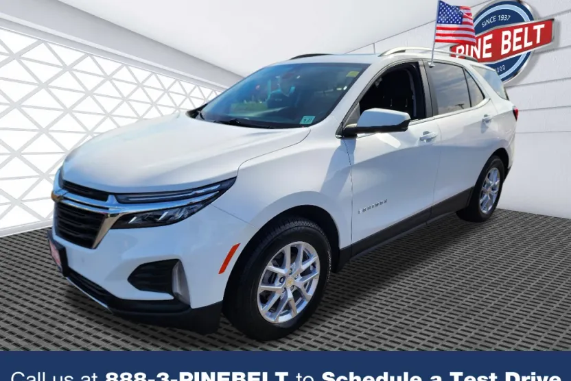 2022 Chevrolet Equinox LT photo 1