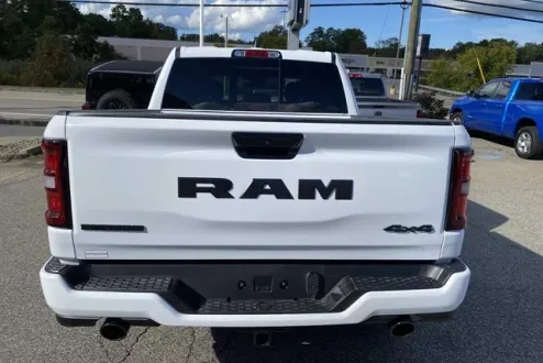 2025 Ram 1500 Big Horn photo 3