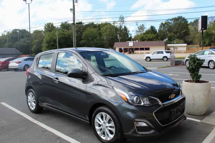 2022 Chevrolet Spark 1LT photo 1