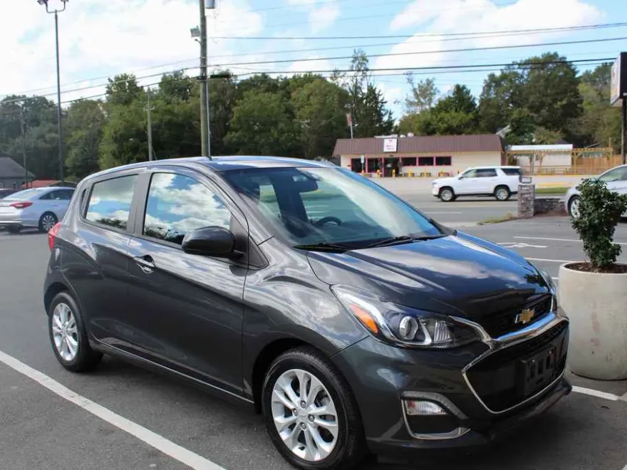 2022 Chevrolet Spark 1LT photo 1