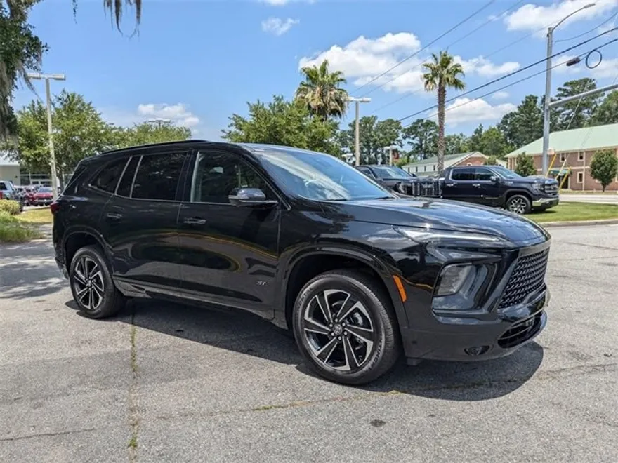 2025 Buick Enclave Sport Touring photo 1